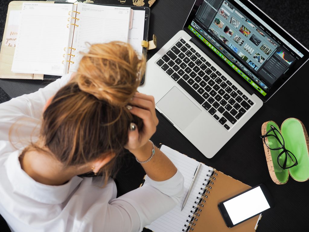 NHẬN BIẾT VÀ CÁC BIỆN PHÁP GIẢM STRESS NƠI CÔNG SỞ